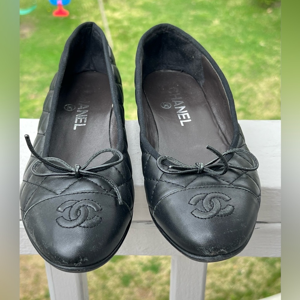 Chanel Black Quilted Leather Ballet Flats Size 36 C